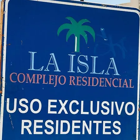 Apartmán Bungavilla House In La Isla *